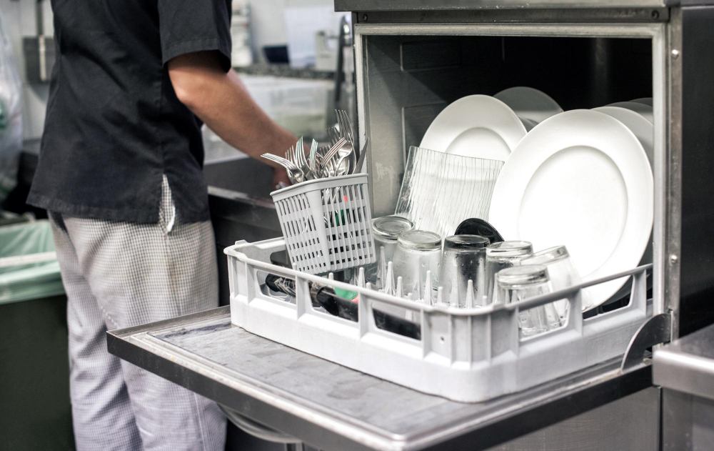 Do Commercial Dishwashers Require a Grease Trap? 