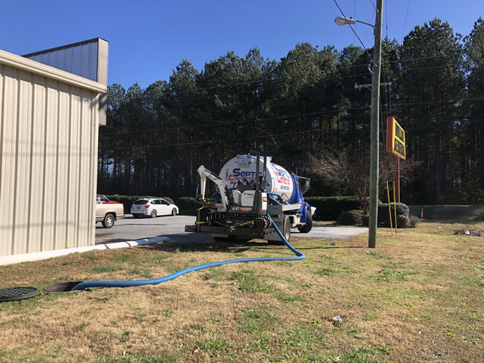 A Beginner's Guide to Commercial Septic Services 